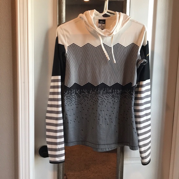 Nike Tops - Nike Dri Fit pullover